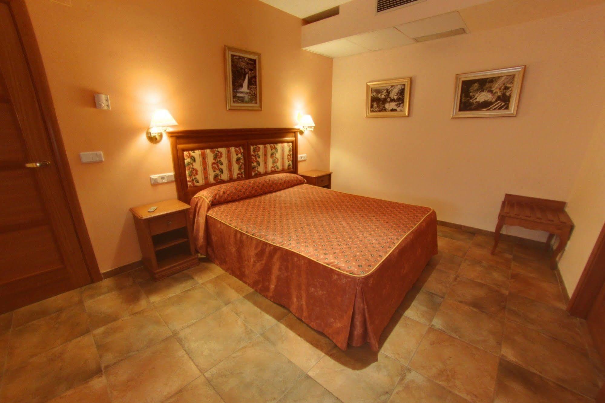 Hotel Balneario Parque De Cazorla Arroyo Frio Kültér fotó